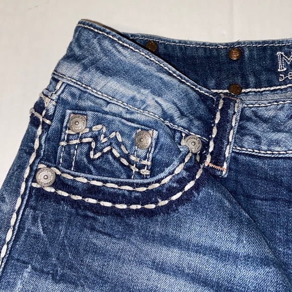 Miss Me Easy Shorts Size 26 Distressed Denim Blue Jean Shorts - Picture 8 of 12